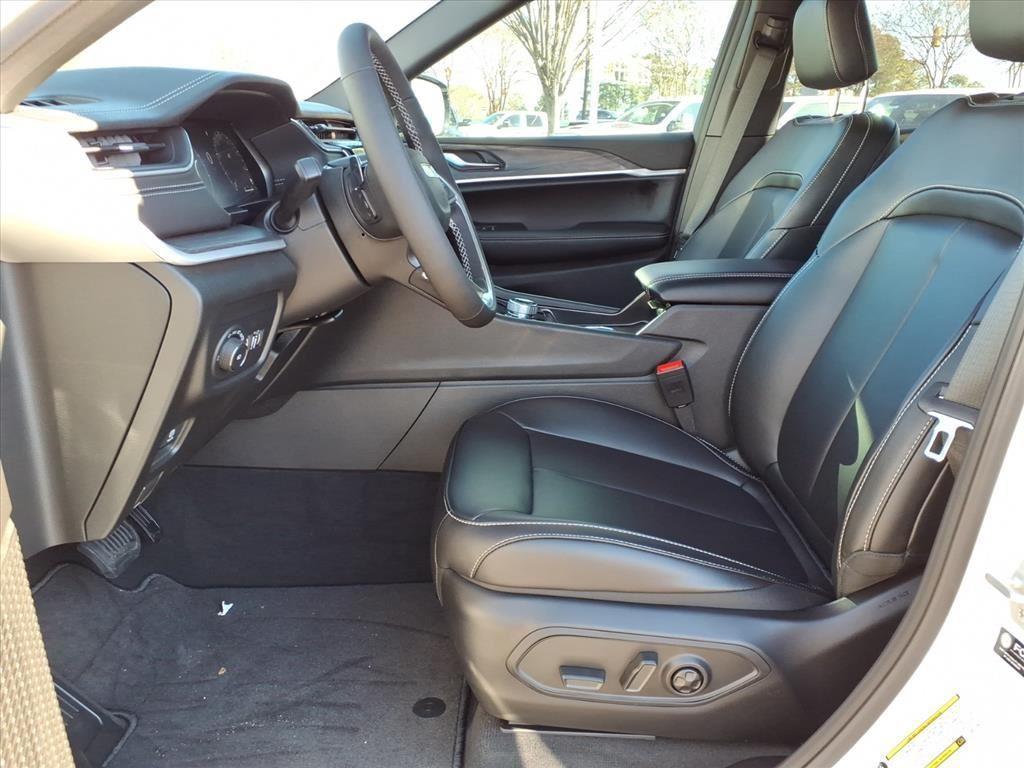 new 2025 Jeep Grand Cherokee L car, priced at $50,490