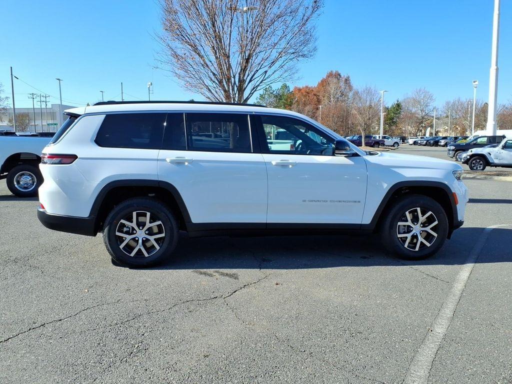 new 2025 Jeep Grand Cherokee L car, priced at $51,685