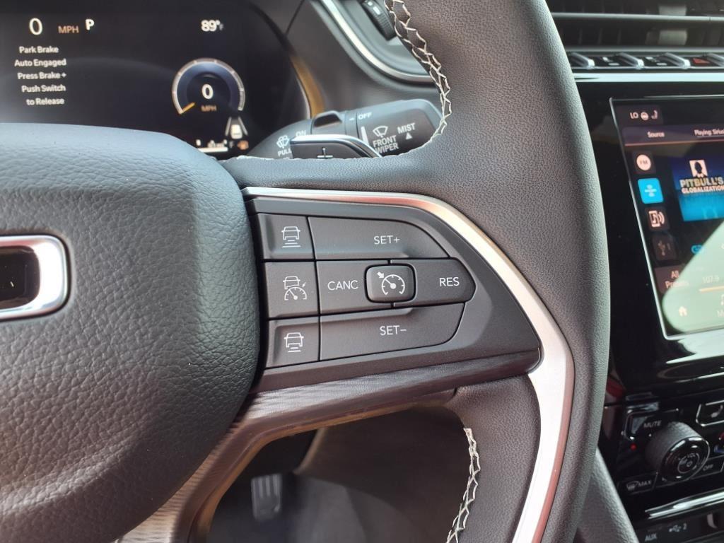 new 2025 Jeep Grand Cherokee car, priced at $39,625