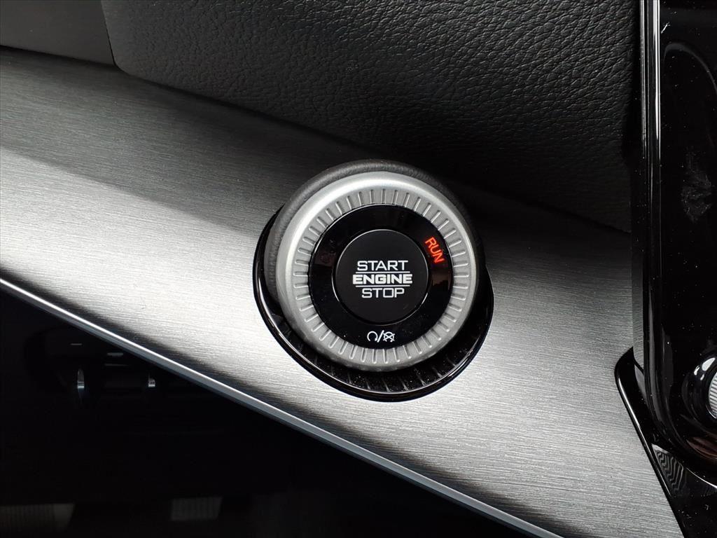 new 2025 Jeep Wagoneer L car, priced at $82,445