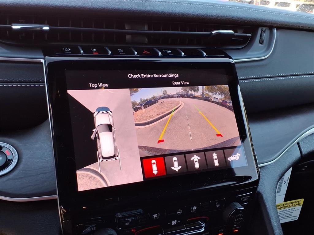 new 2025 Jeep Grand Cherokee car, priced at $45,235