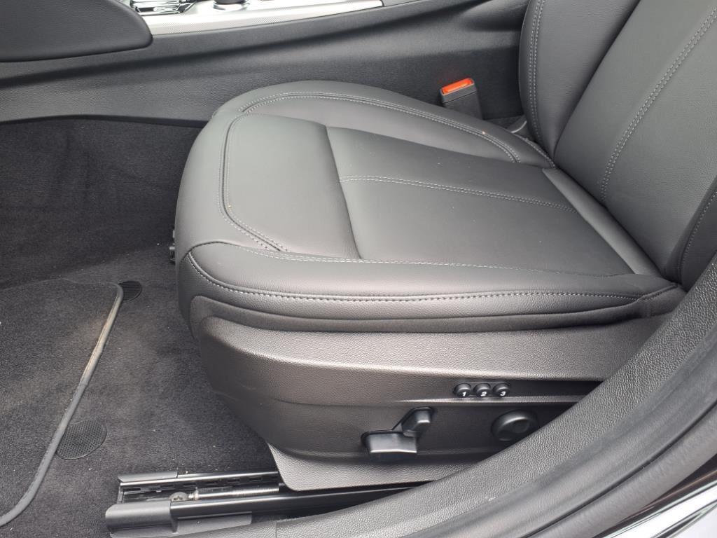 new 2025 Alfa Romeo Giulia car, priced at $42,983