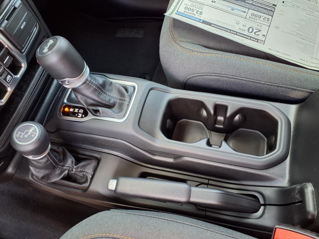 new 2025 Jeep Wrangler car, priced at $42,781