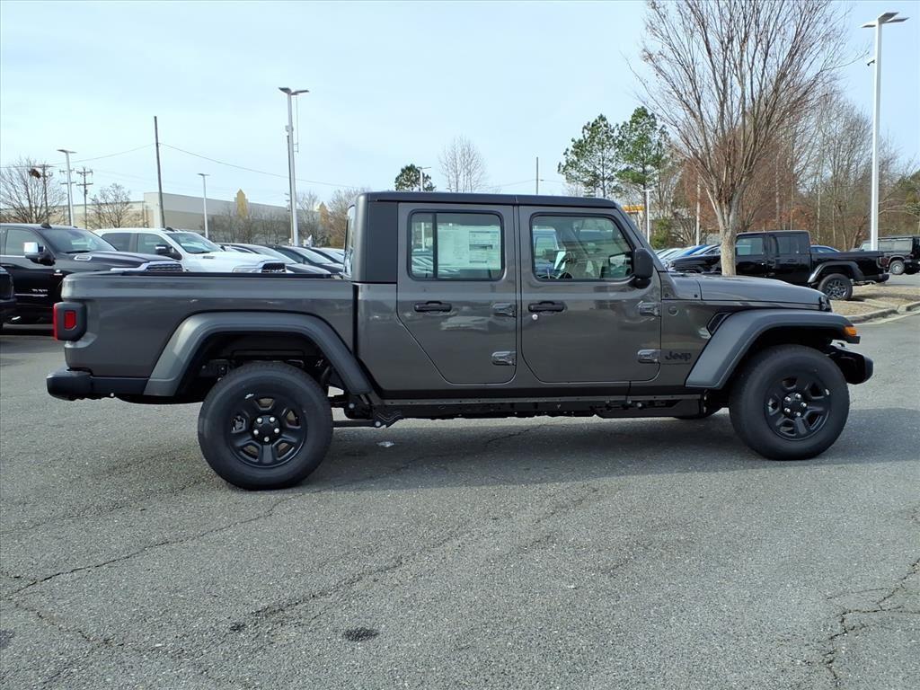 new 2026 Jeep Gladiator car, priced at $40,540