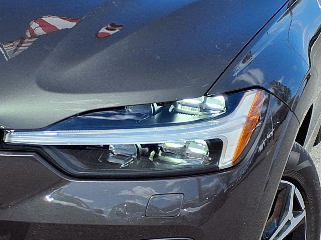 used 2022 Volvo XC60 car, priced at $30,591