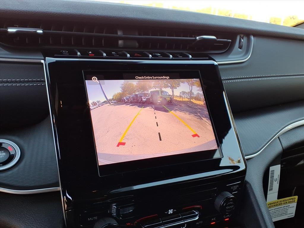 new 2025 Jeep Grand Cherokee car, priced at $36,620