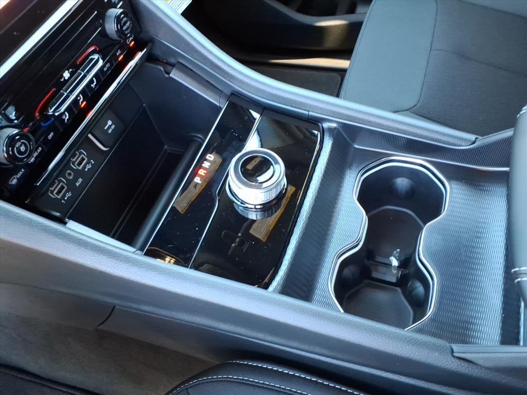 new 2025 Jeep Grand Cherokee car, priced at $36,620