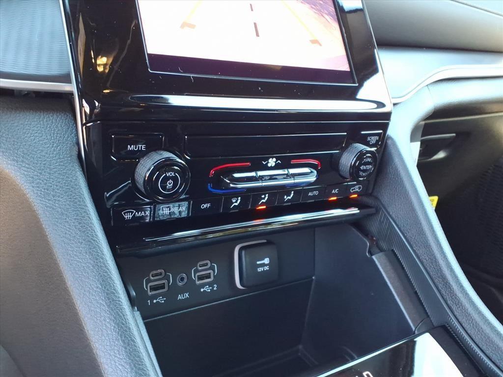 new 2025 Jeep Grand Cherokee car, priced at $36,620