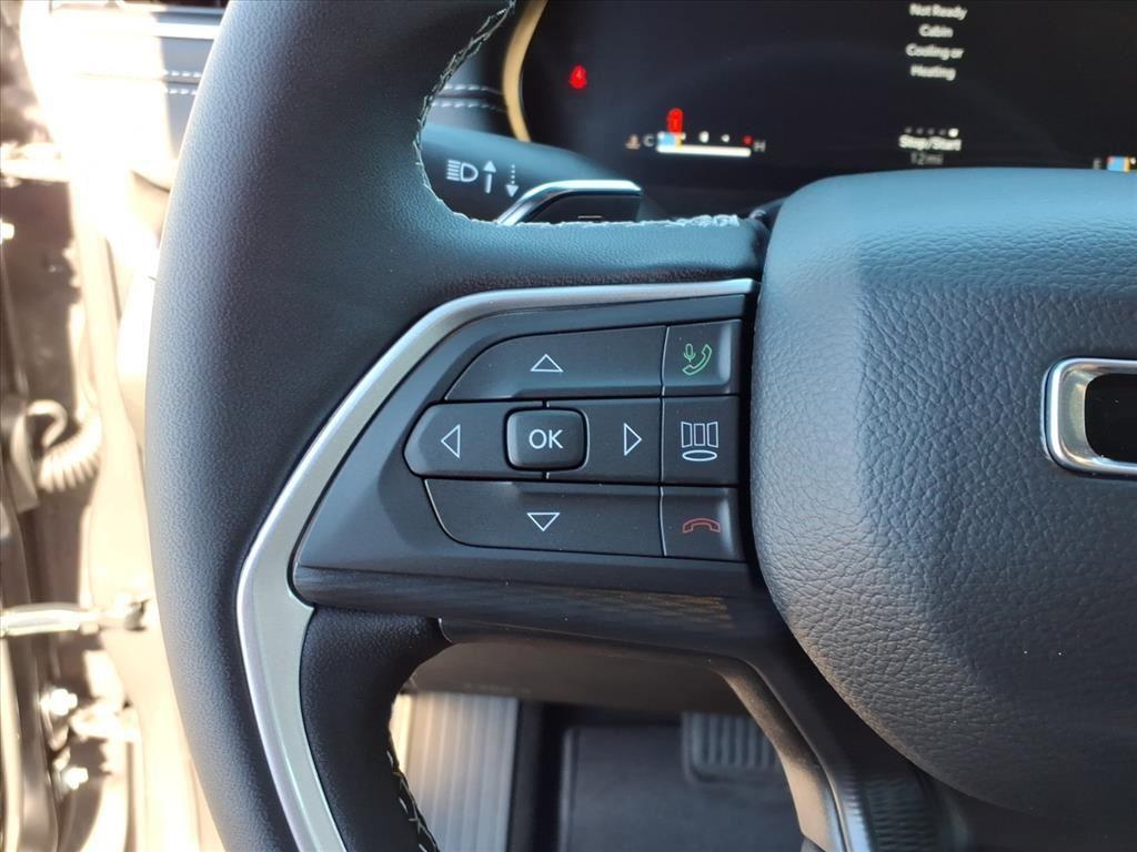 new 2025 Jeep Grand Cherokee car, priced at $36,620