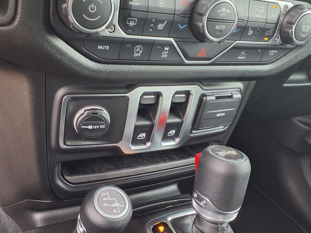 new 2026 Jeep Wrangler car, priced at $42,361