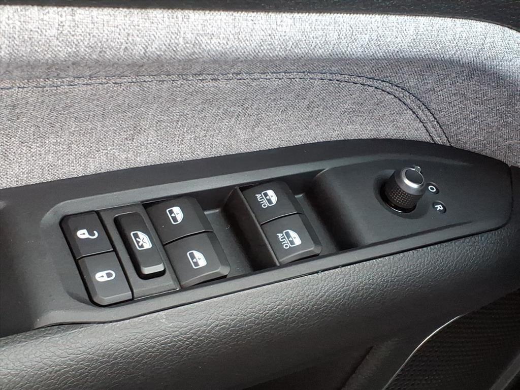 new 2026 Jeep Compass car, priced at $29,215