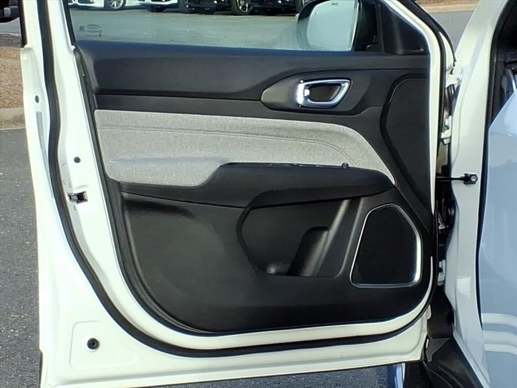 new 2026 Jeep Compass car, priced at $29,215