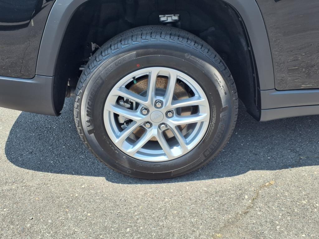 new 2025 Jeep Grand Cherokee L car, priced at $36,920