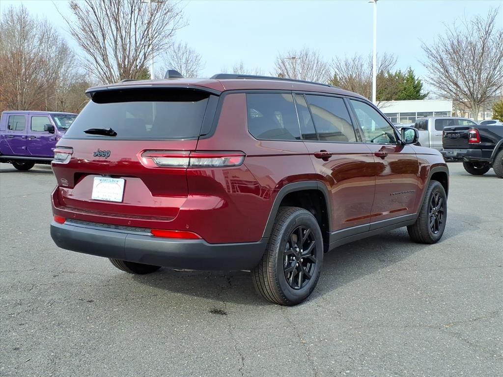 new 2025 Jeep Grand Cherokee L car, priced at $40,330