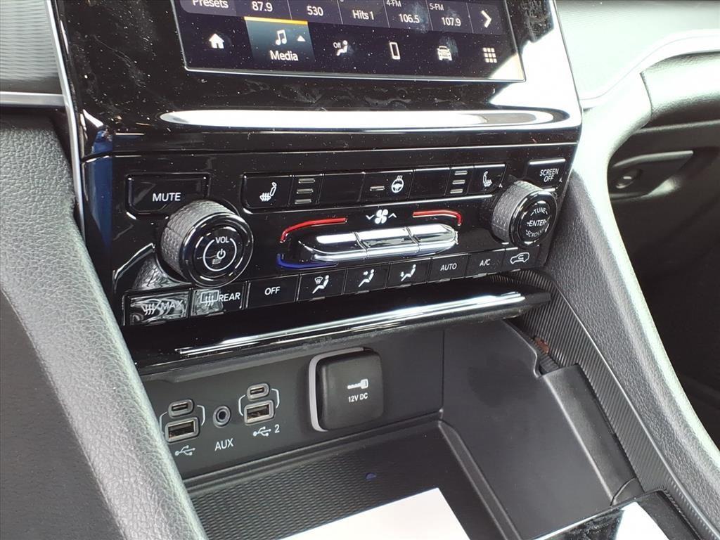 new 2025 Jeep Grand Cherokee L car, priced at $40,330