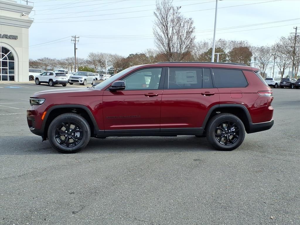 new 2025 Jeep Grand Cherokee L car, priced at $40,330