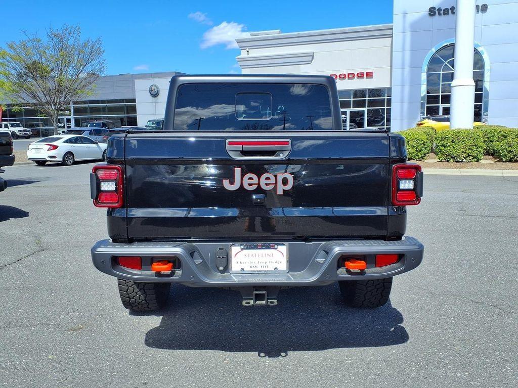 new 2025 Jeep Gladiator car, priced at $53,625