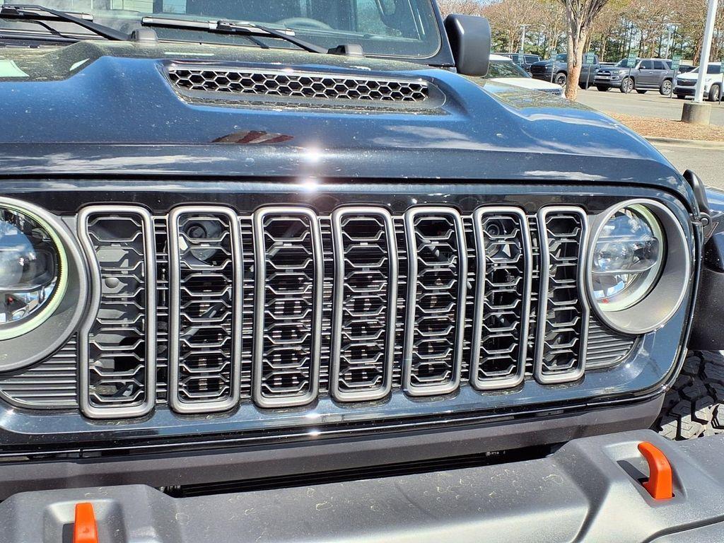 new 2025 Jeep Gladiator car, priced at $53,625