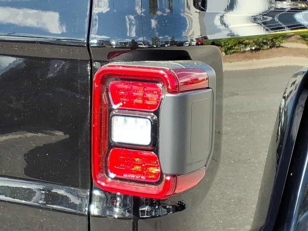 new 2025 Jeep Gladiator car, priced at $53,625