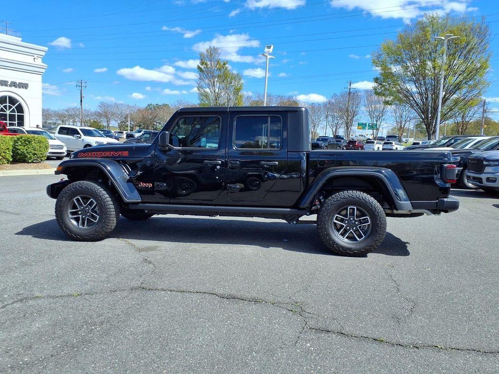 new 2025 Jeep Gladiator car, priced at $53,625