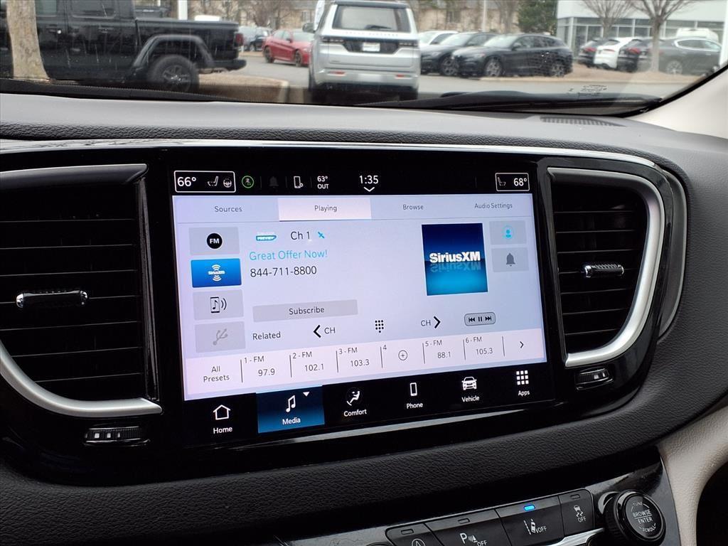 used 2024 Chrysler Pacifica car, priced at $27,791