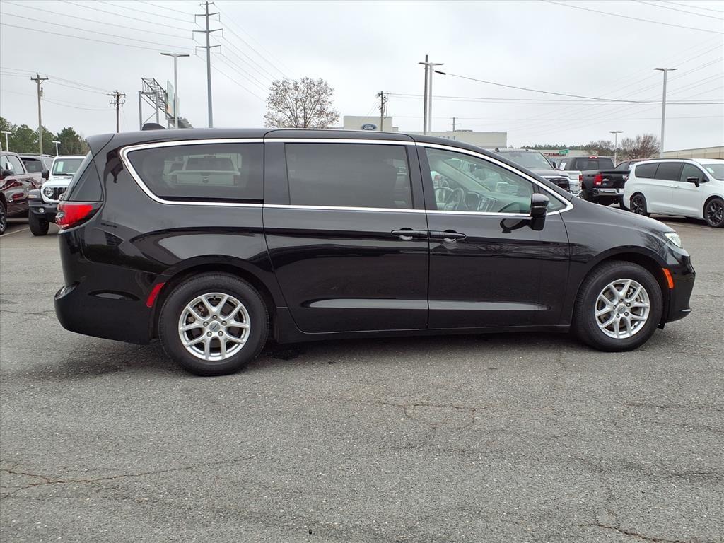 used 2024 Chrysler Pacifica car, priced at $27,791