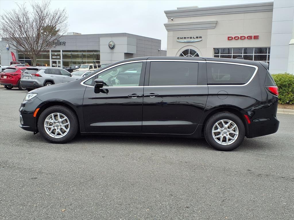 used 2024 Chrysler Pacifica car, priced at $27,791