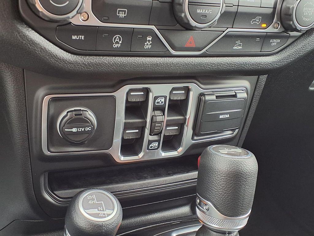 new 2026 Jeep Wrangler car, priced at $41,716