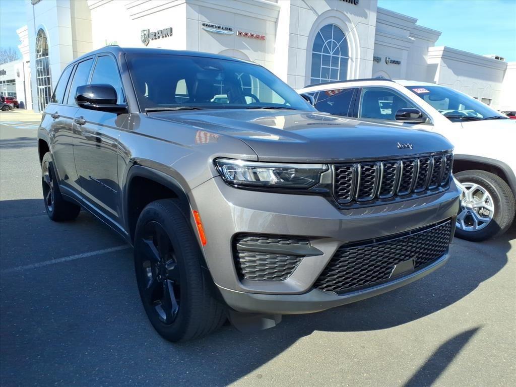 used 2023 Jeep Grand Cherokee car, priced at $33,592