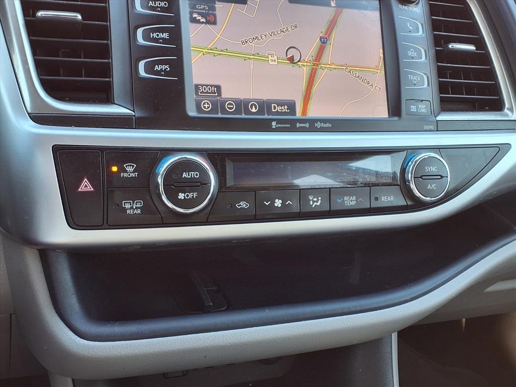 used 2019 Toyota Highlander car, priced at $25,591