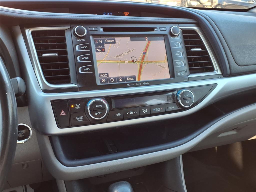 used 2019 Toyota Highlander car, priced at $25,591