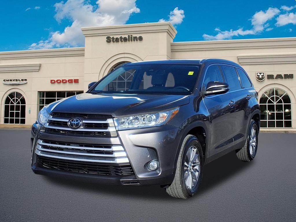 used 2019 Toyota Highlander car, priced at $25,591