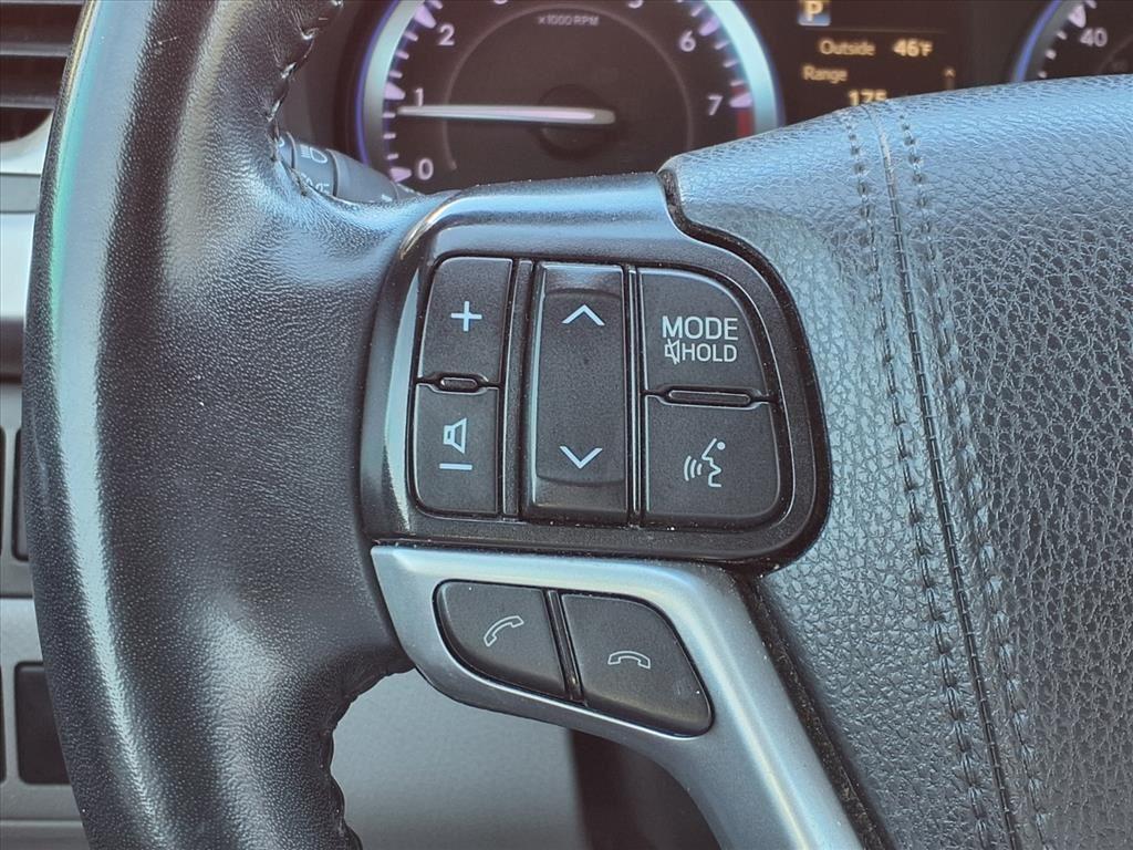 used 2019 Toyota Highlander car, priced at $25,591