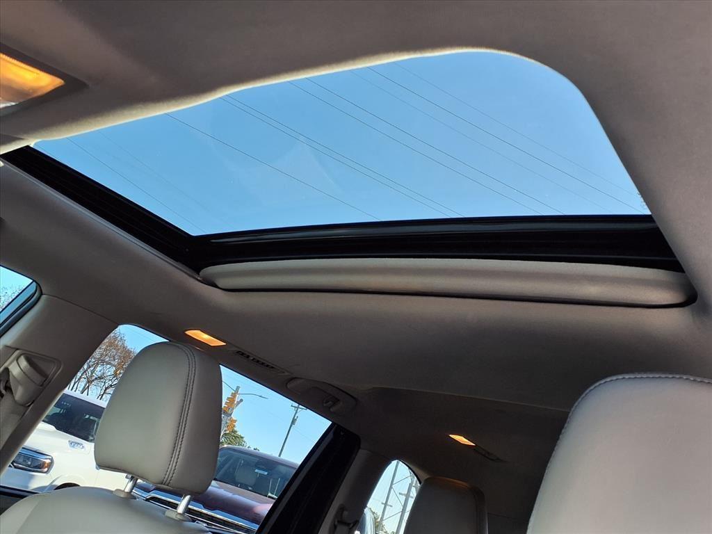 used 2019 Toyota Highlander car, priced at $25,591