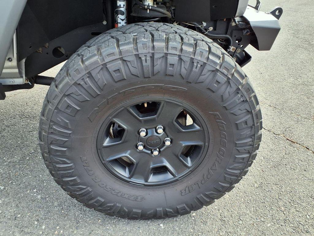 used 2021 Jeep Gladiator car, priced at $34,335