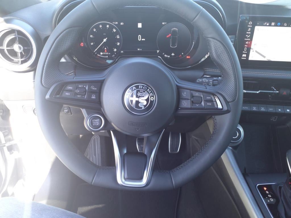 new 2025 Alfa Romeo Tonale car, priced at $38,917