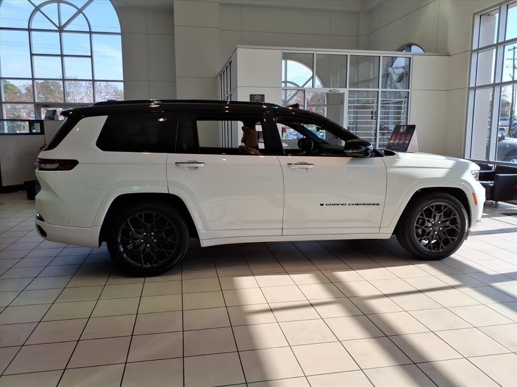 new 2025 Jeep Grand Cherokee L car, priced at $66,560