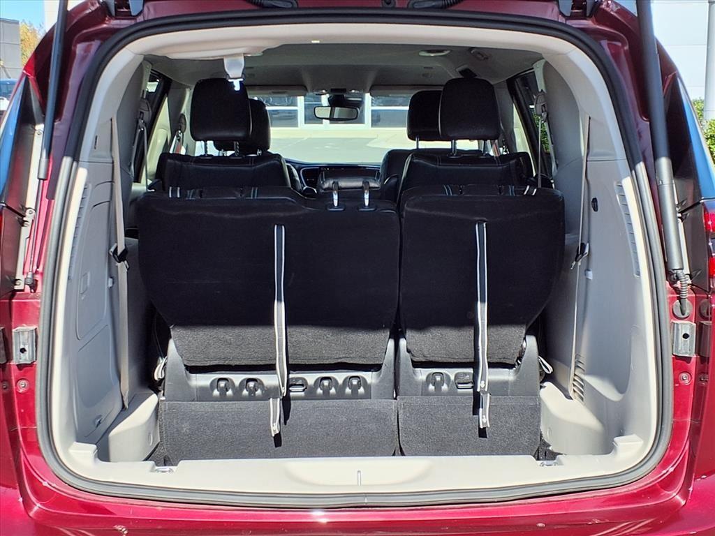 used 2021 Chrysler Pacifica Hybrid car, priced at $20,895