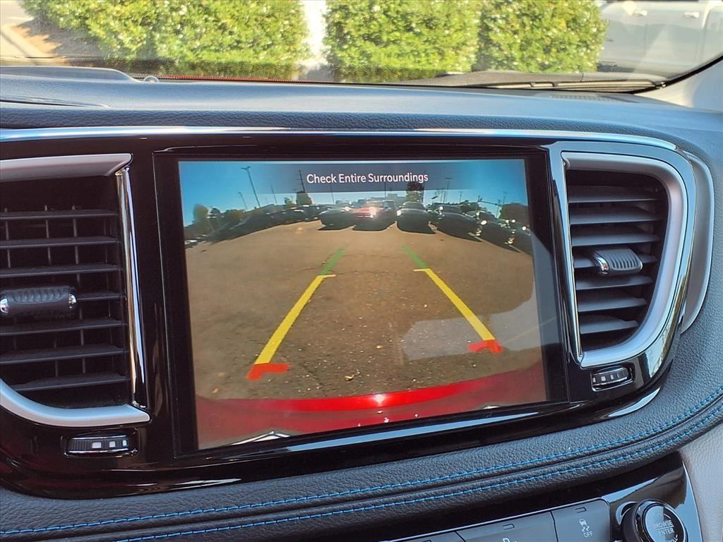 used 2021 Chrysler Pacifica Hybrid car, priced at $20,895