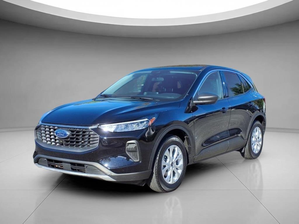 used 2024 Ford Escape car, priced at $18,595