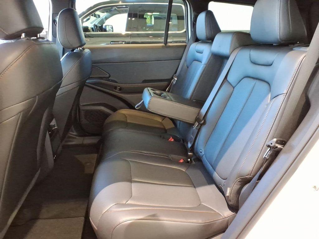 new 2026 Jeep Cherokee car, priced at $37,631