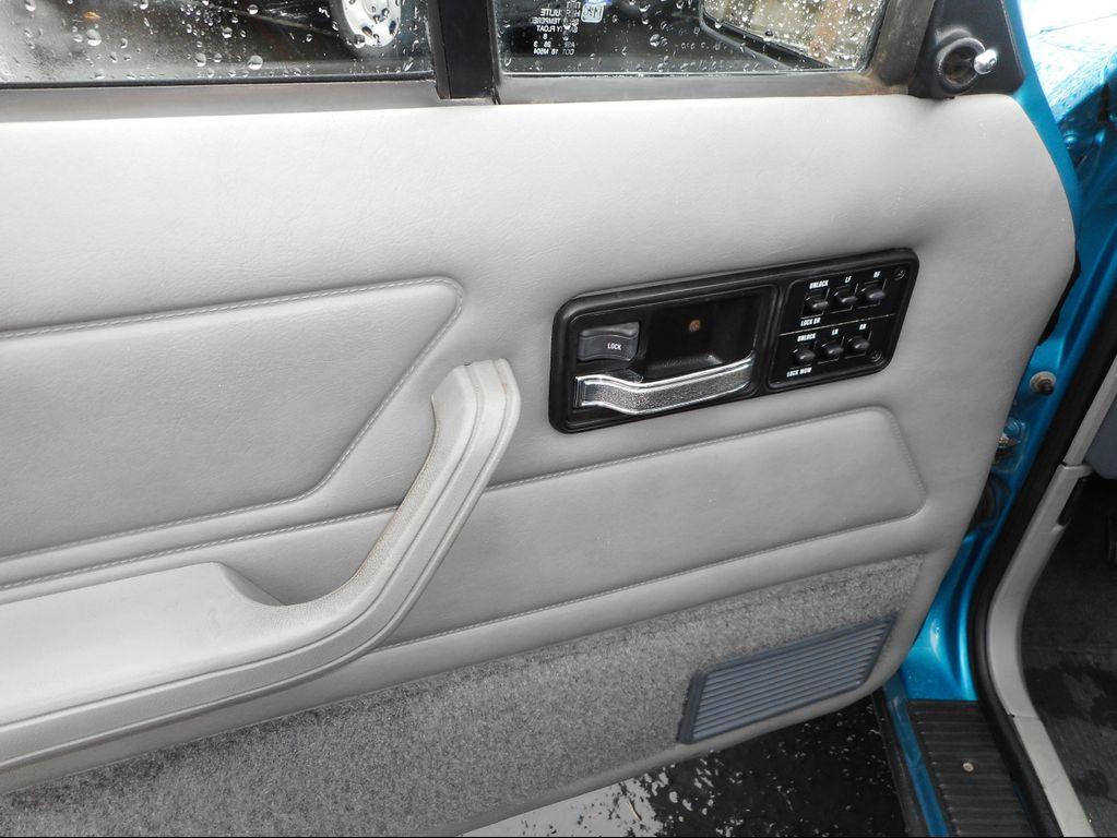 used 1994 Jeep Cherokee car, priced at $14,995