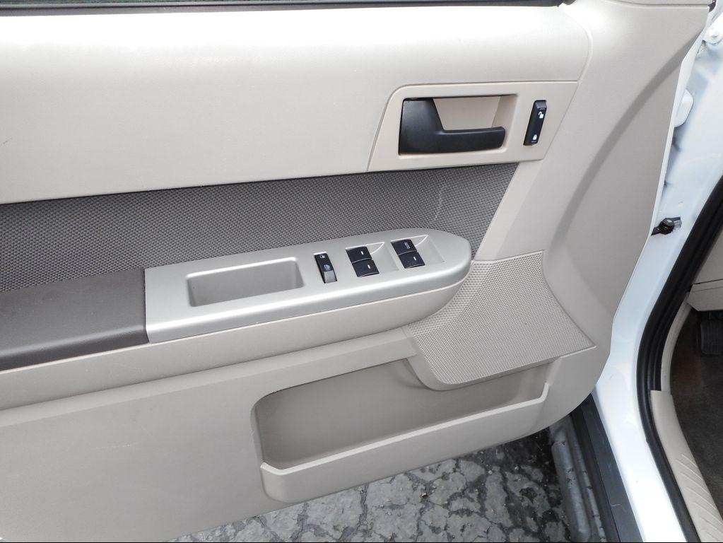 used 2009 Ford Escape Hybrid car, priced at $7,995