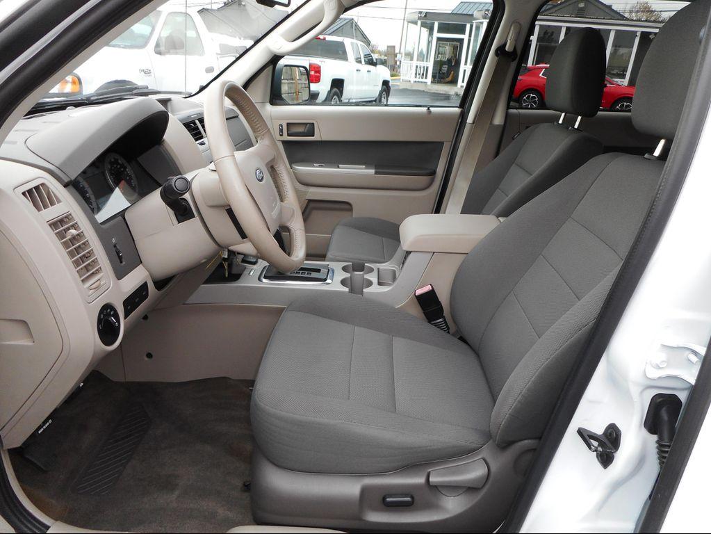 used 2009 Ford Escape Hybrid car, priced at $7,995