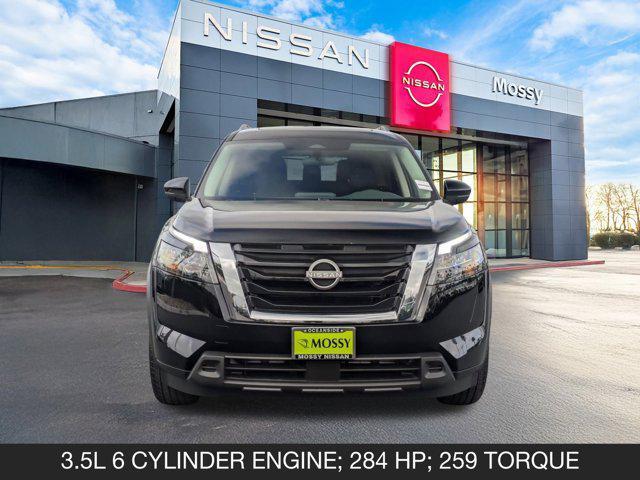 new 2025 Nissan Pathfinder car, priced at $43,925