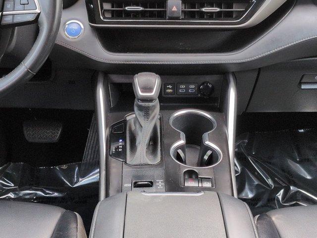 used 2022 Toyota Highlander car, priced at $27,877