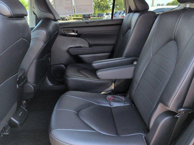 used 2023 Toyota Highlander car, priced at $34,877