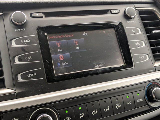 used 2019 Toyota Highlander car, priced at $31,995