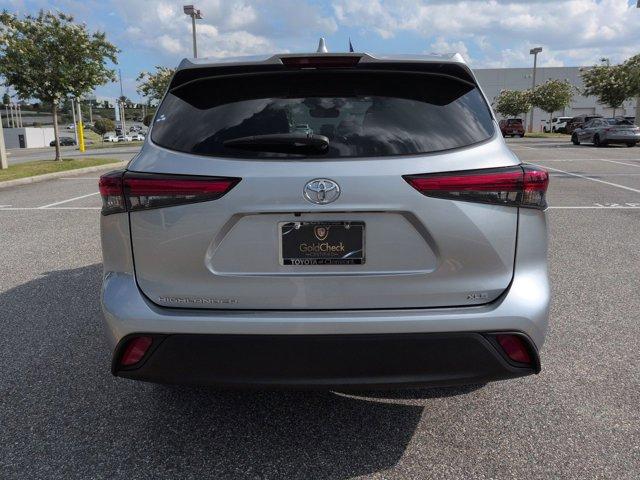 used 2023 Toyota Highlander car, priced at $36,877