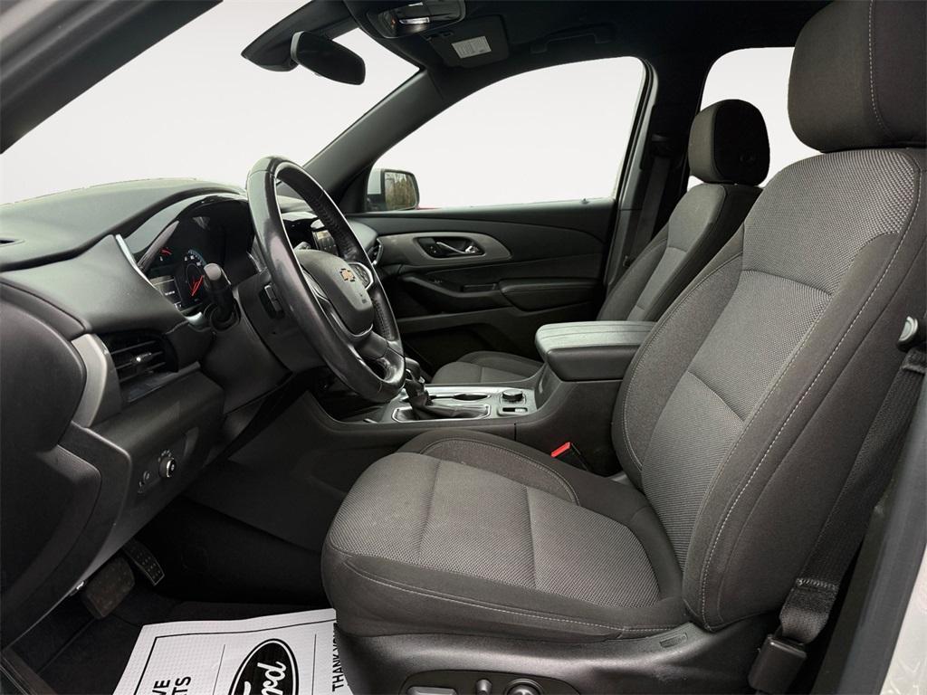 used 2022 Chevrolet Traverse car, priced at $23,249